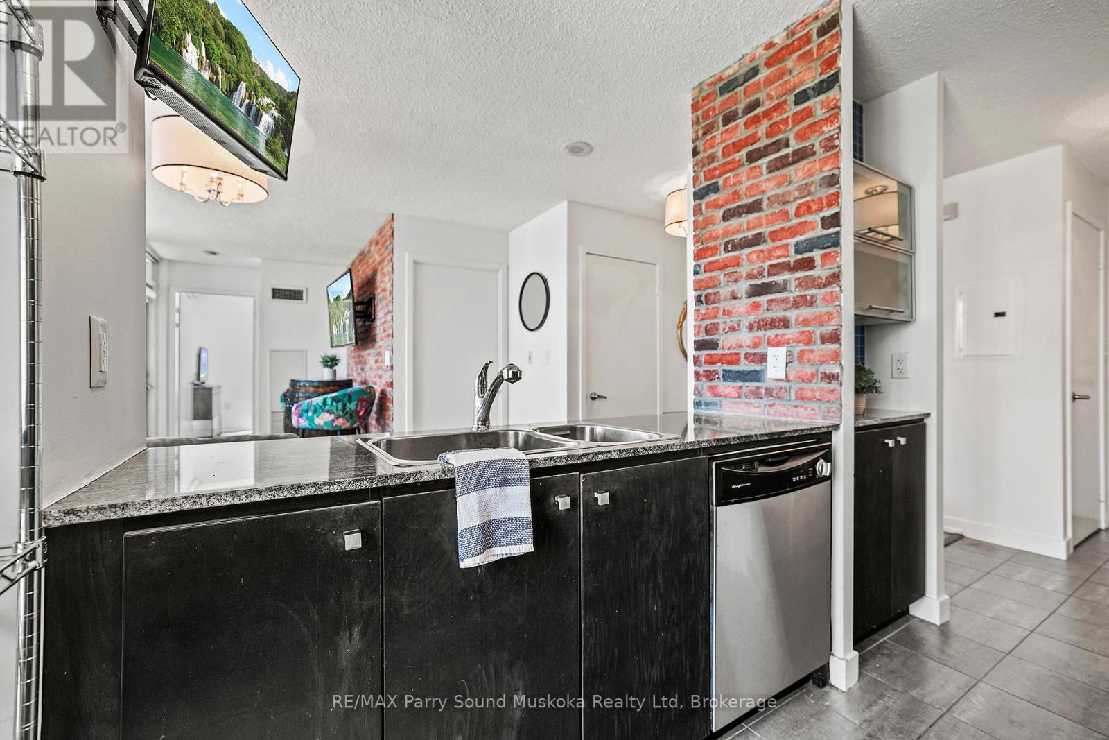11 Brunel Court Property Photo 11