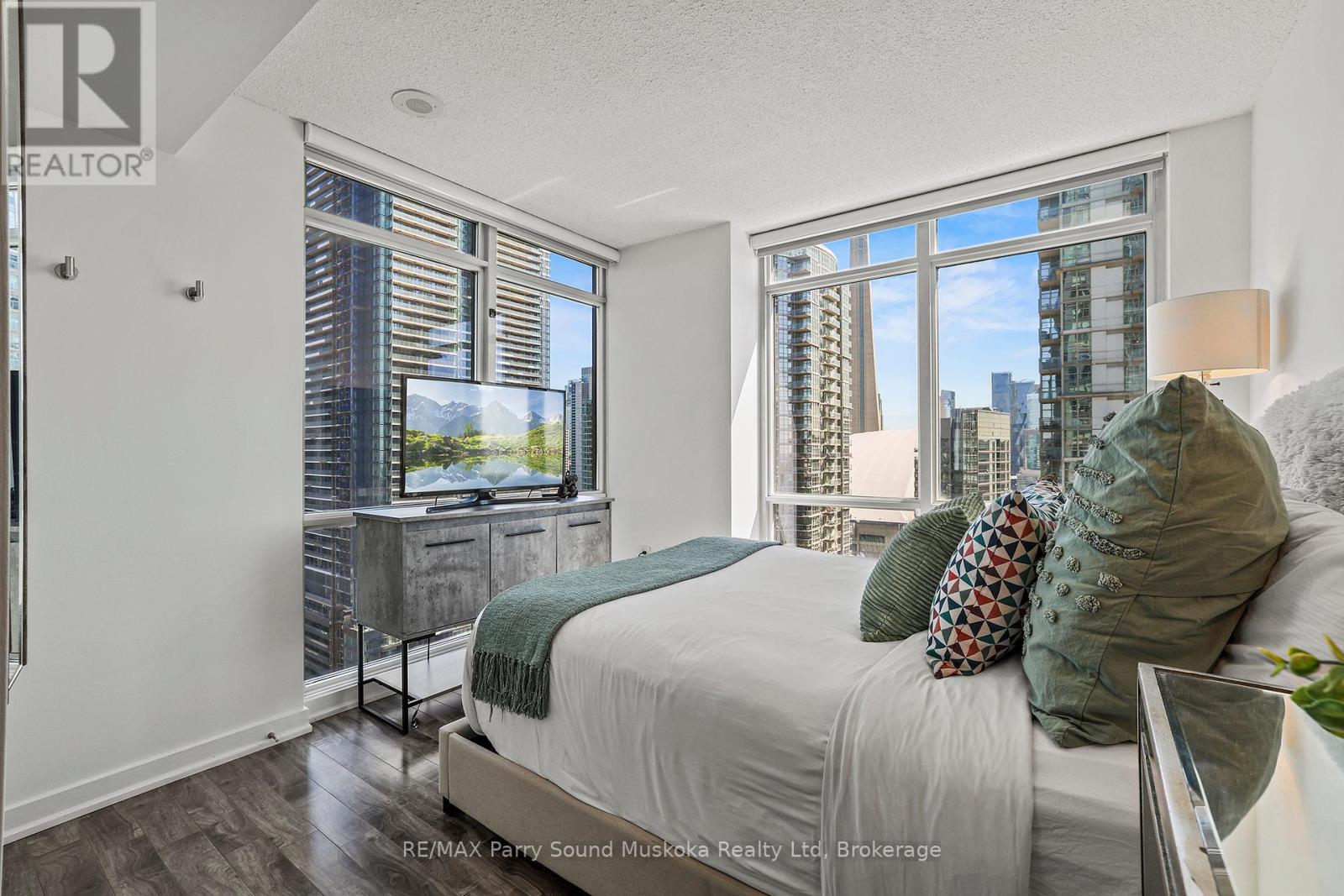 11 Brunel Court Property Photo 12