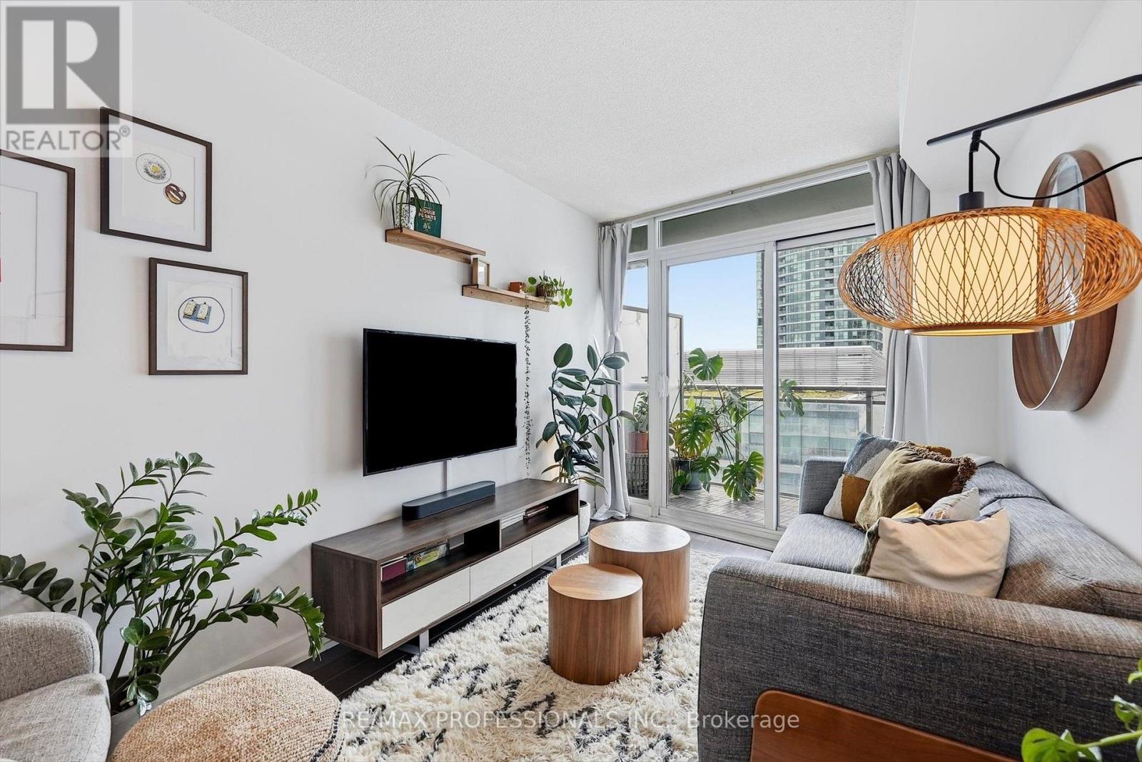 1605 - 38 Dan Leckie Way Property Photo 1