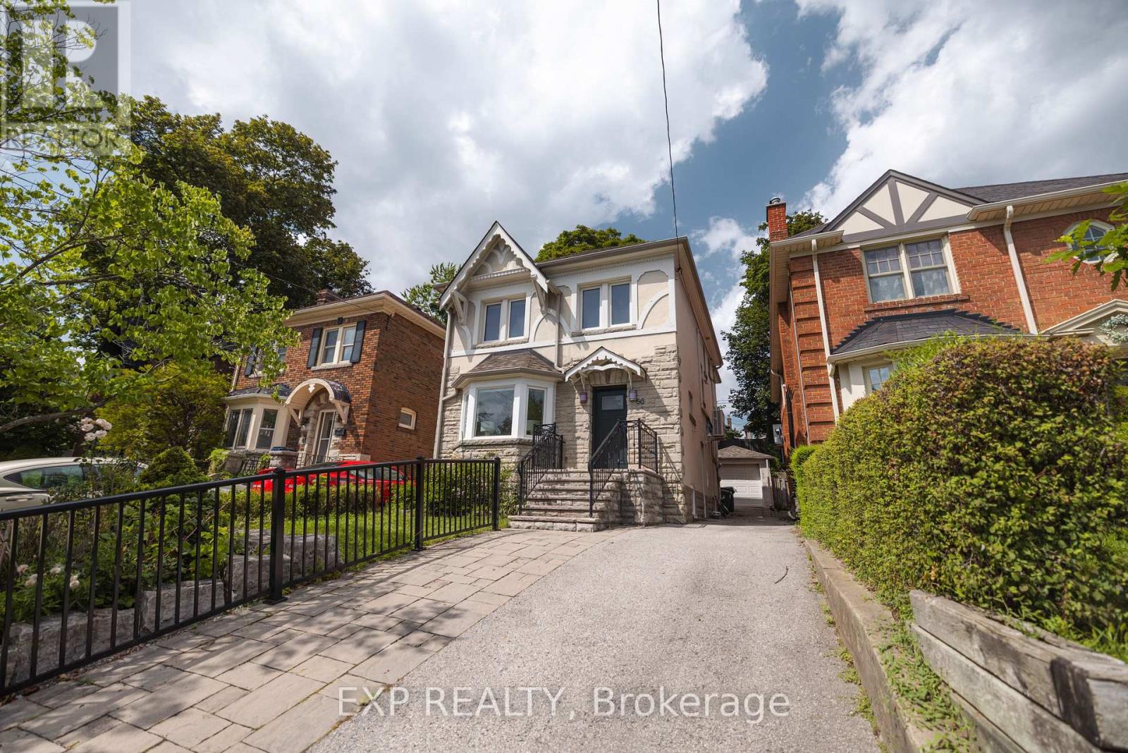 86 WILLOWBANK BOULEVARD