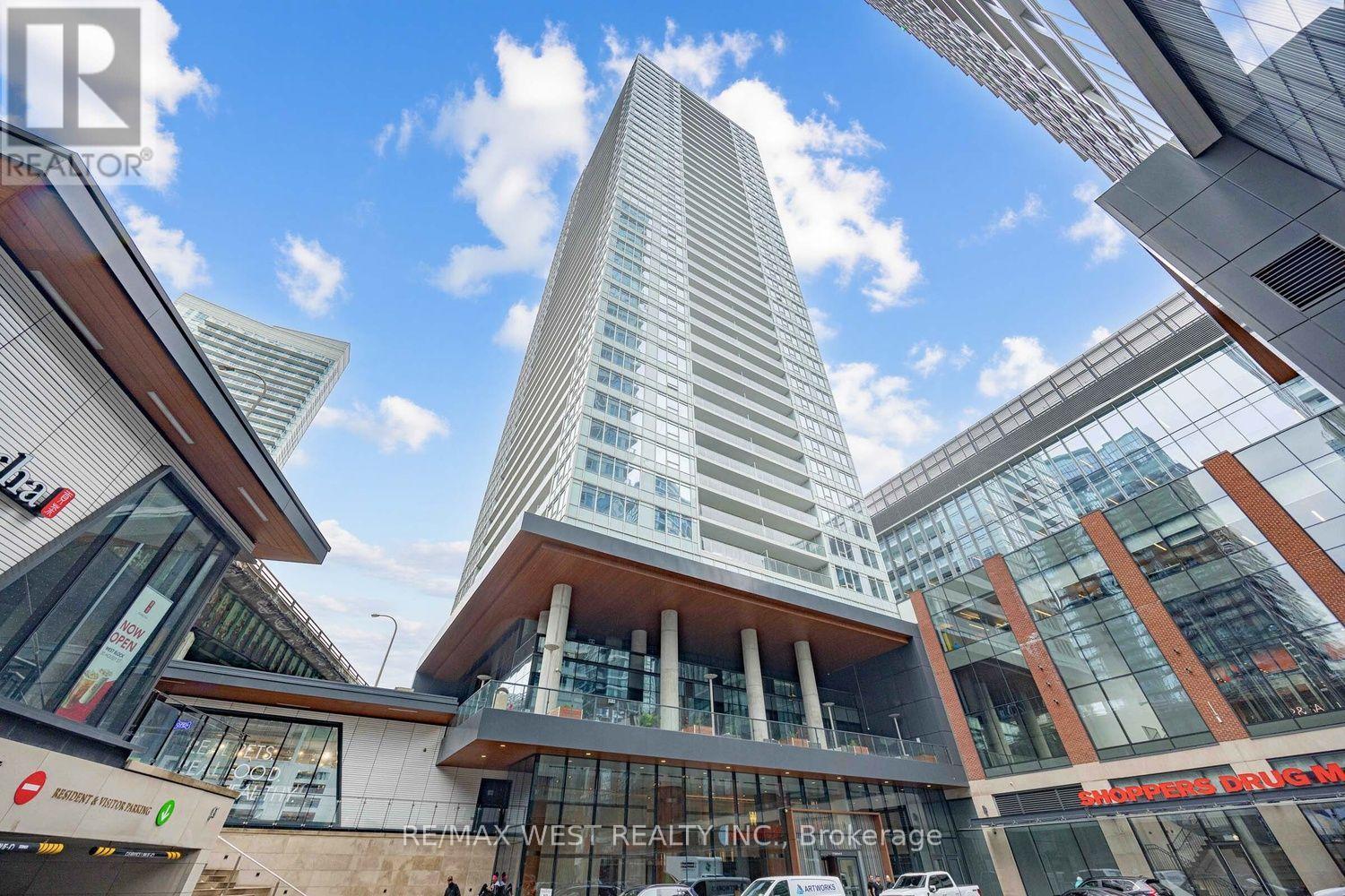 3806 - 17 BATHURST STREET