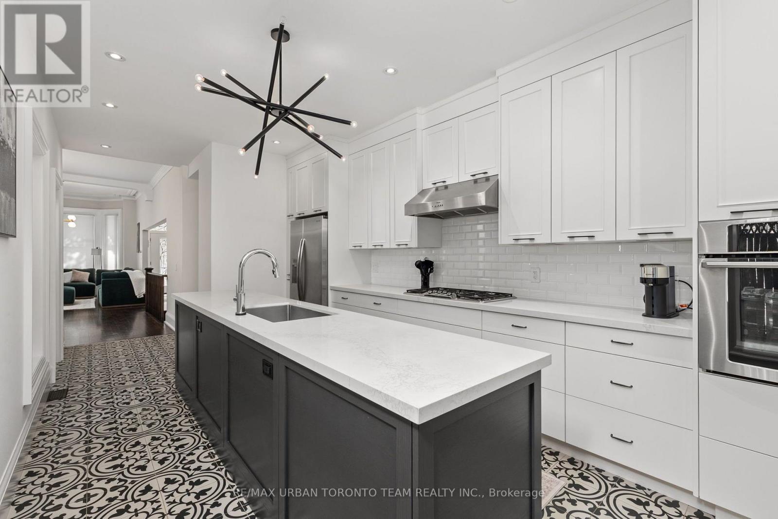 18 Draper Street Property Photo 11