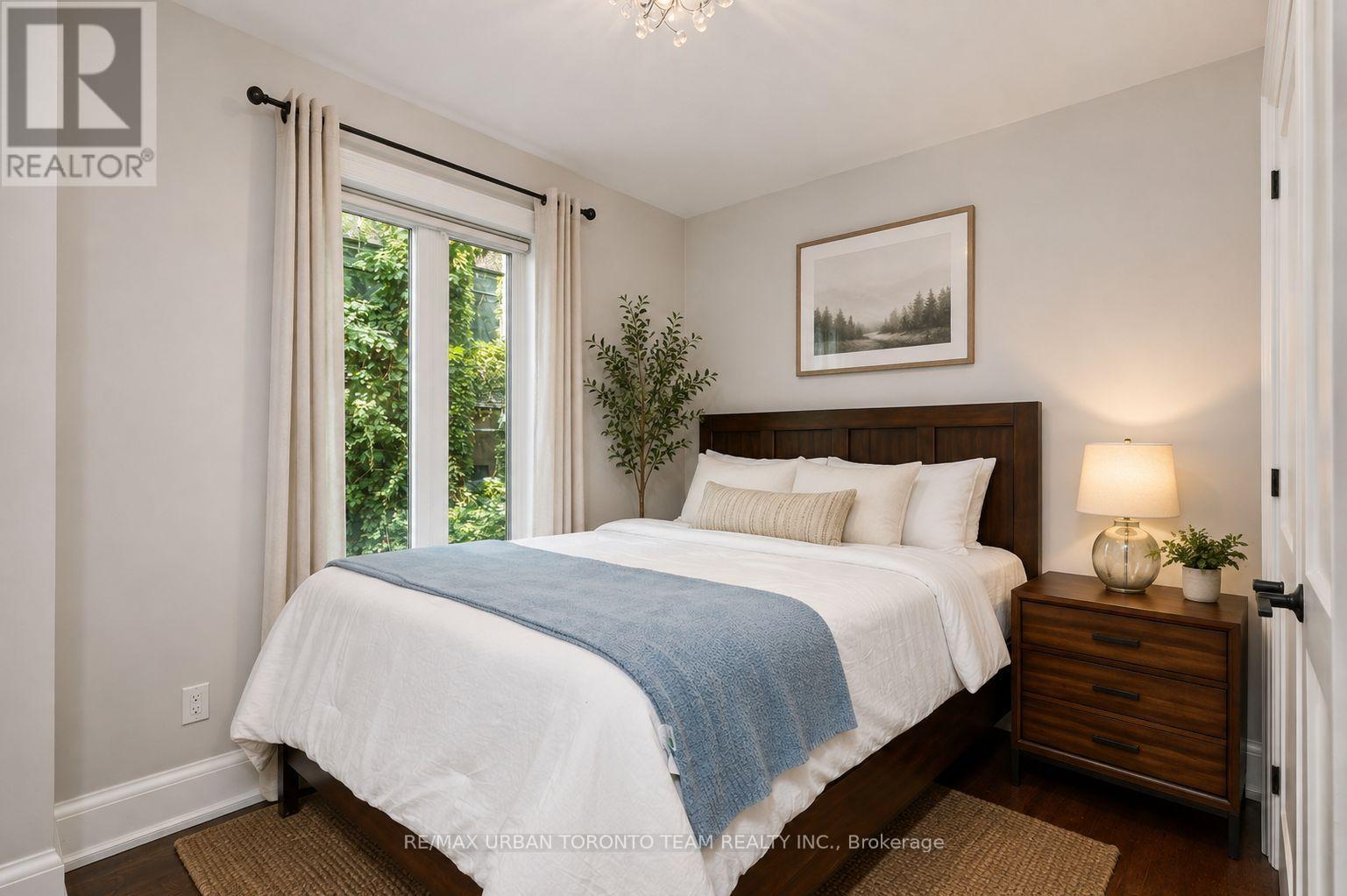 18 Draper Street Property Photo 25