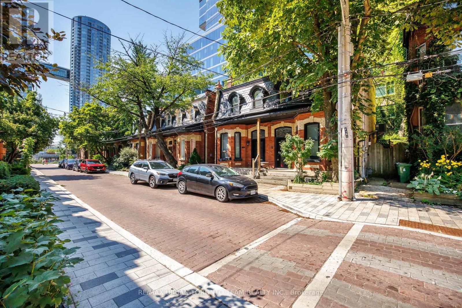 18 Draper Street Property Photo 38