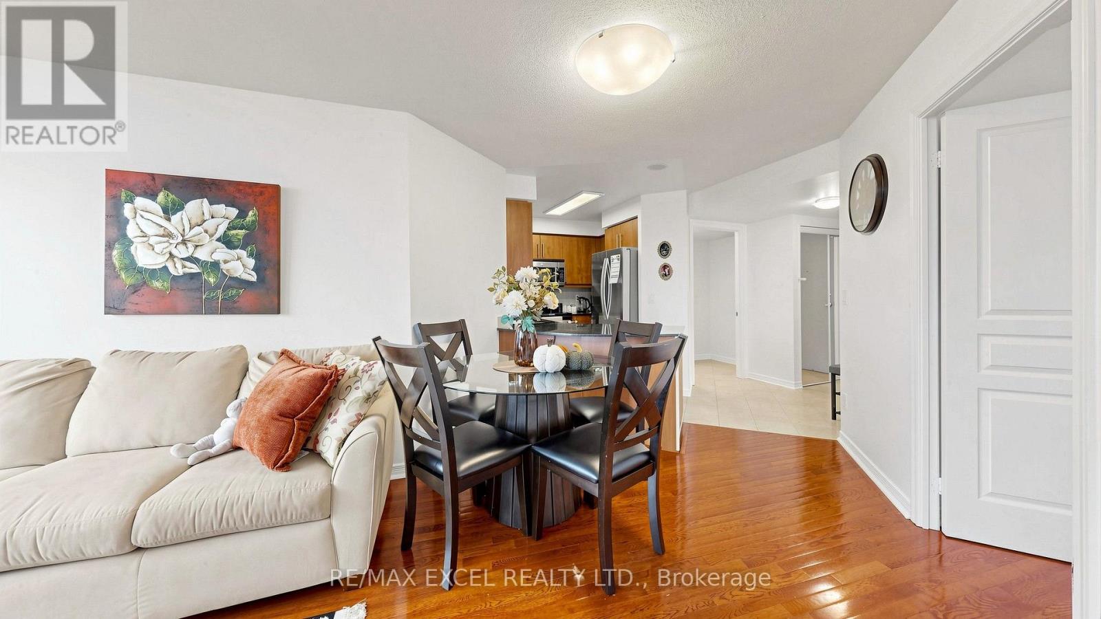 1603 - 509 Beecroft Road Property Photo 11