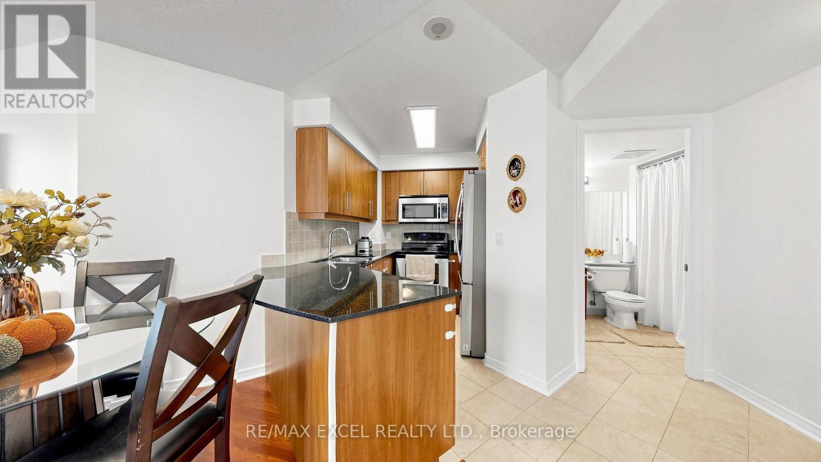 1603 - 509 Beecroft Road Property Photo 13