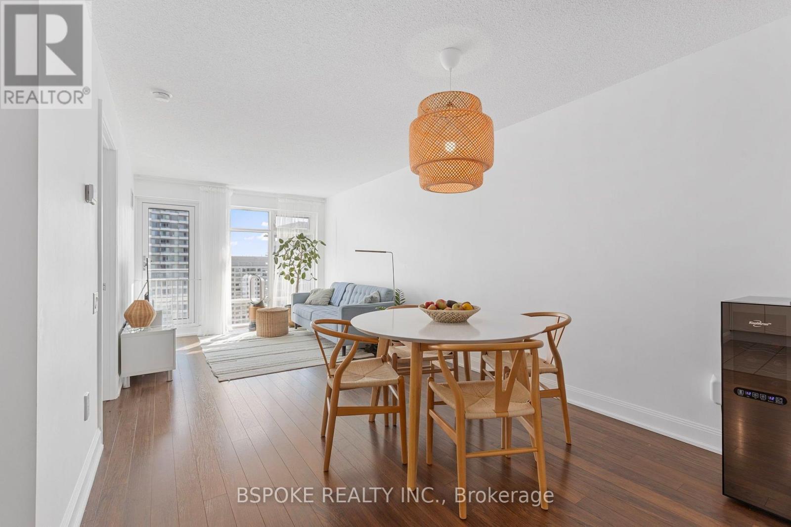 3012 - 2191 Yonge Street Property Photo 3