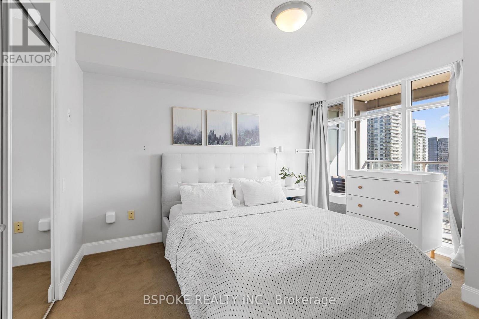 3012 - 2191 Yonge Street Property Photo 4