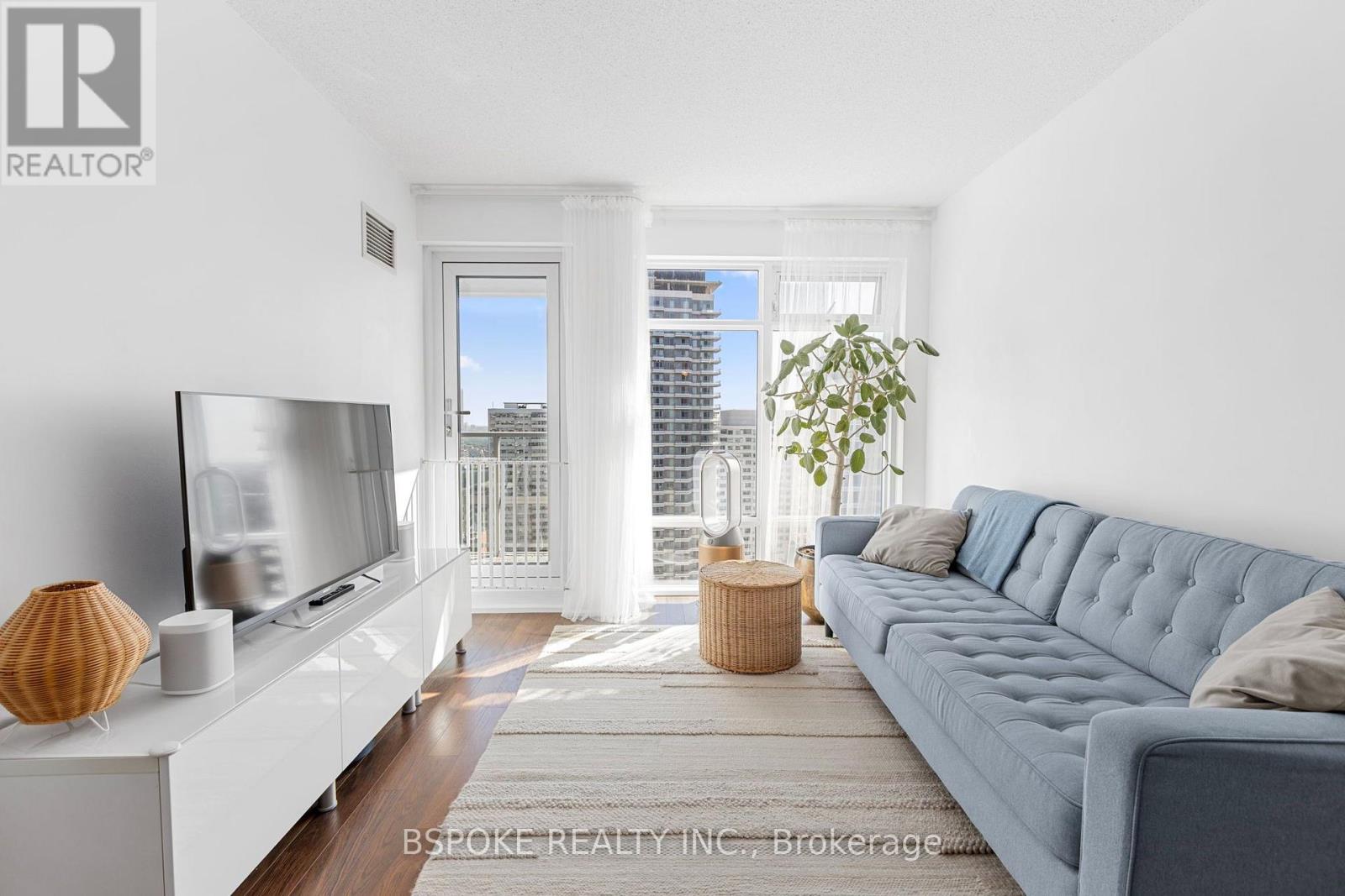 3012 - 2191 Yonge Street Property Photo 10