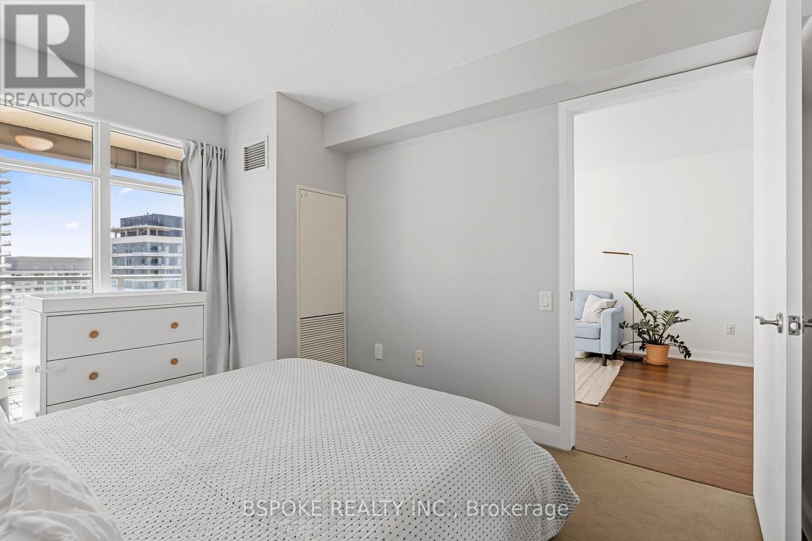 3012 - 2191 Yonge Street Property Photo 13