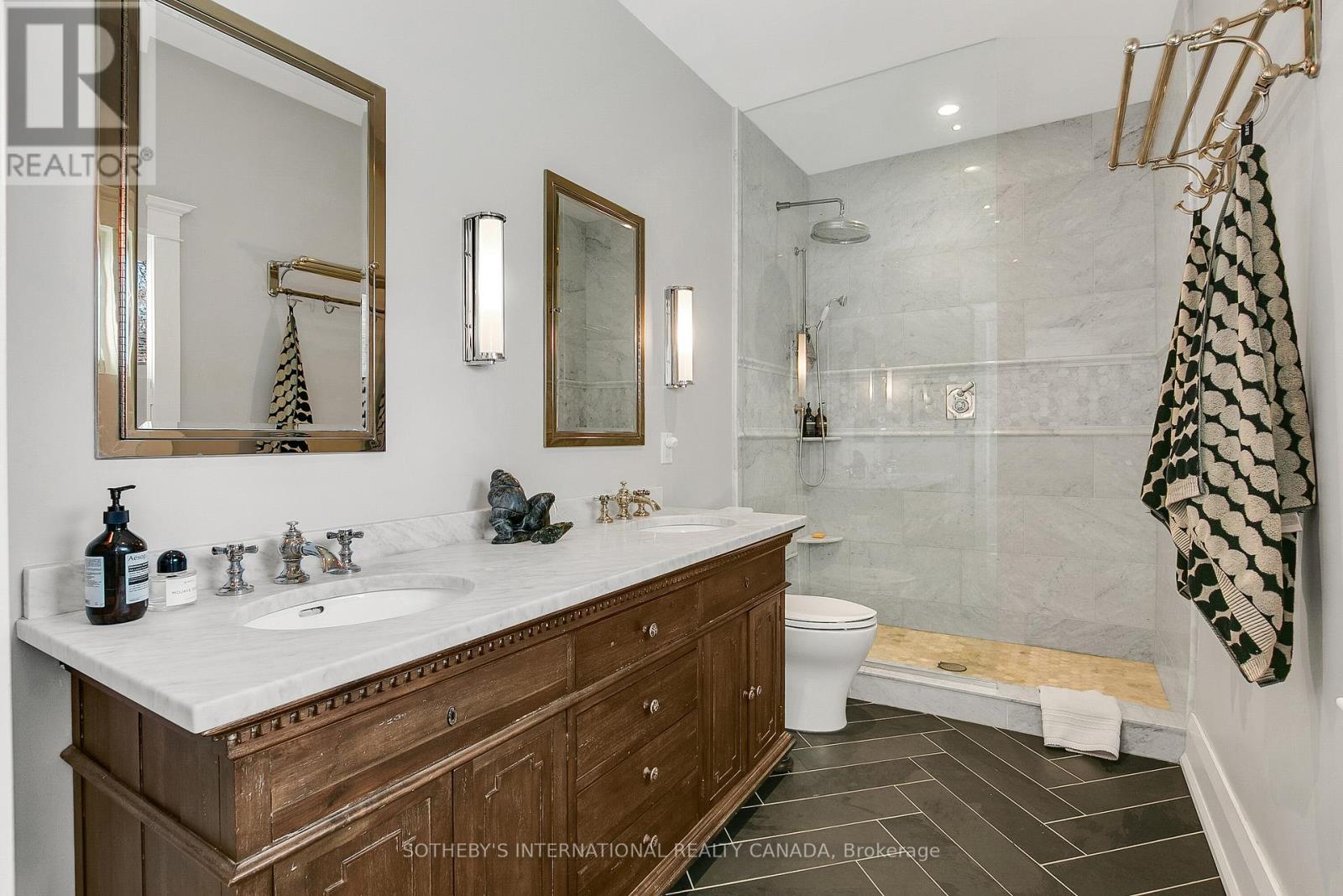 6 Bowman Street Property Photo 35