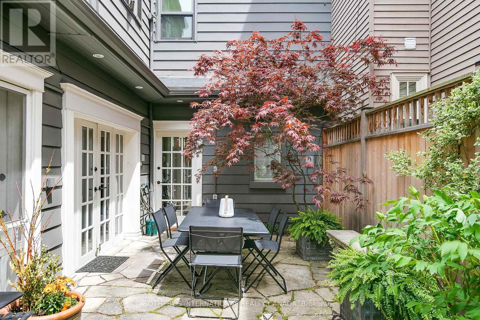 6 Bowman Street Property Photo 39