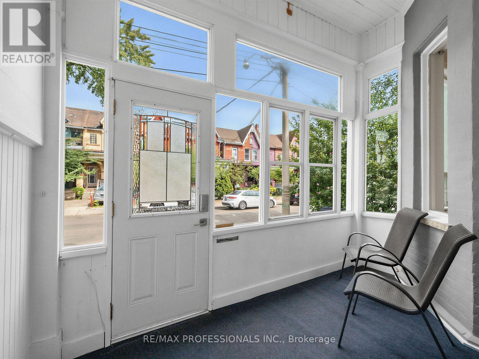 168 Markham Street Property Photo 3