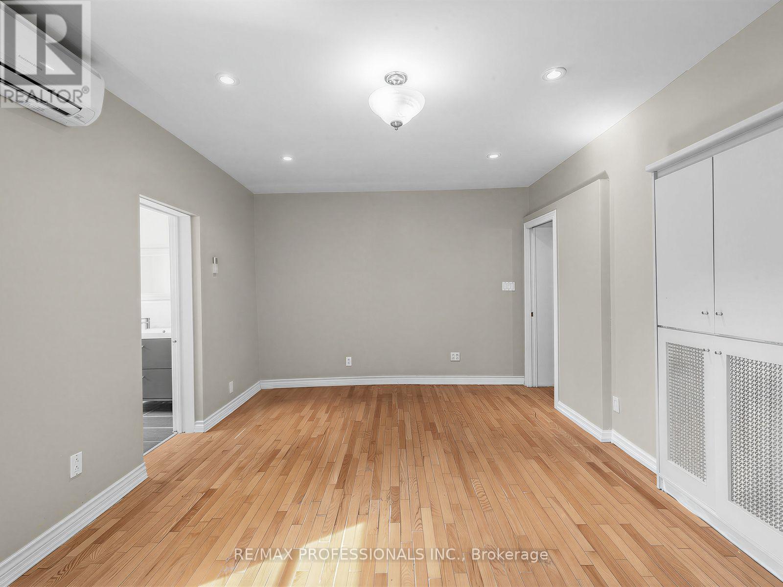 168 Markham Street Property Photo 16