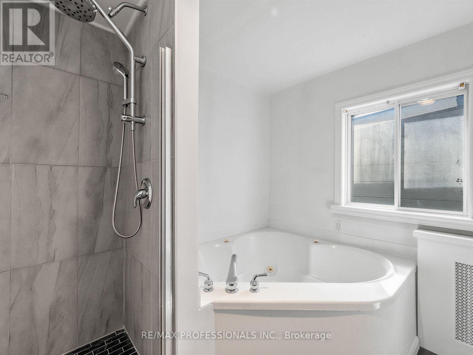 168 Markham Street Property Photo 18