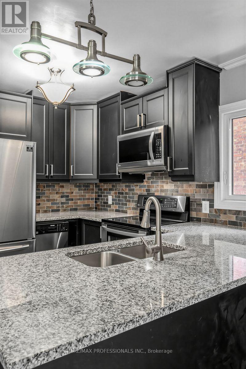 168 Markham Street Property Photo 31