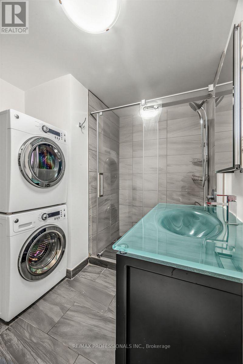168 Markham Street Property Photo 32