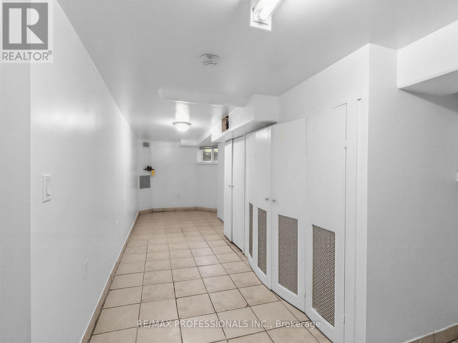 168 Markham Street Property Photo 37