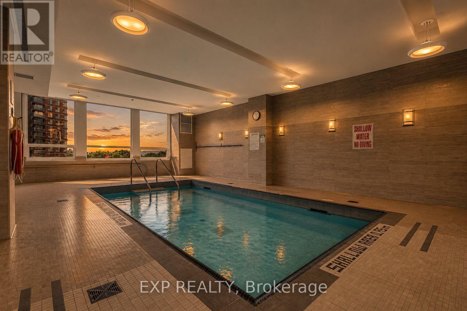 404 - 500 St Clair Avenue W Property Photo 18