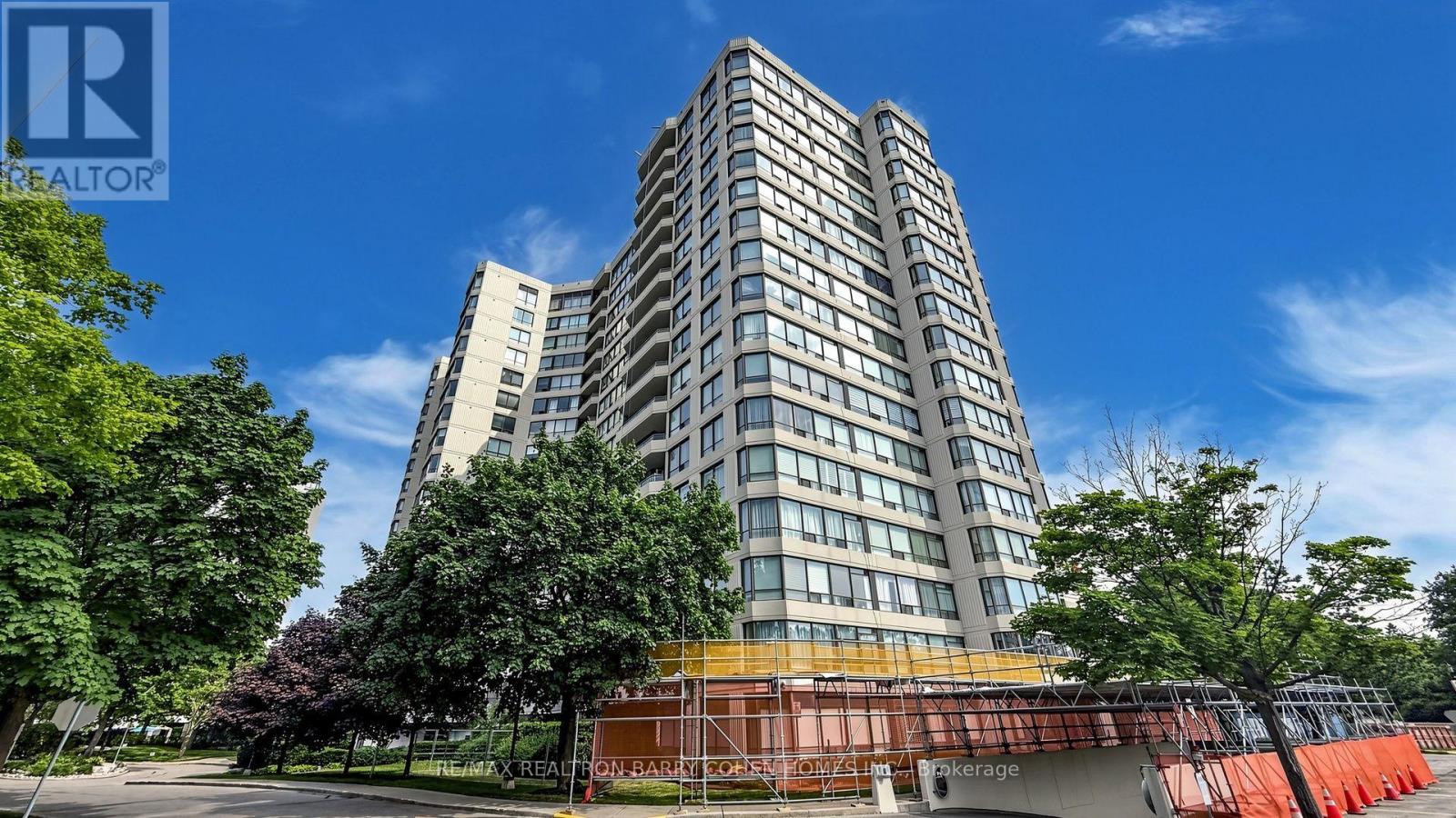 802 - 1121 STEELES AVENUE W