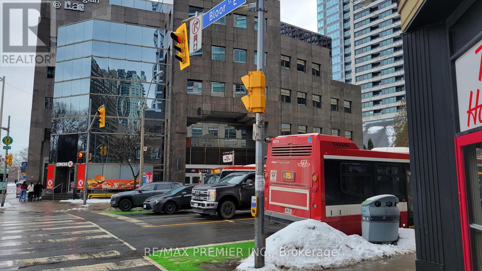 407a Bloor Street E Property Photo 5