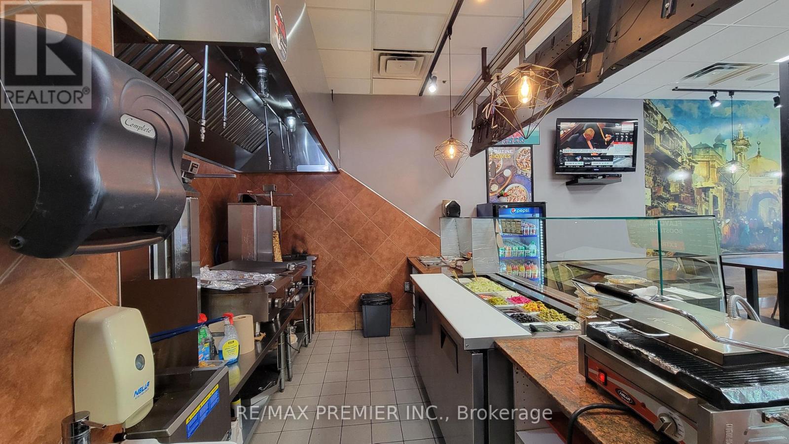 407a Bloor Street E Property Photo 12