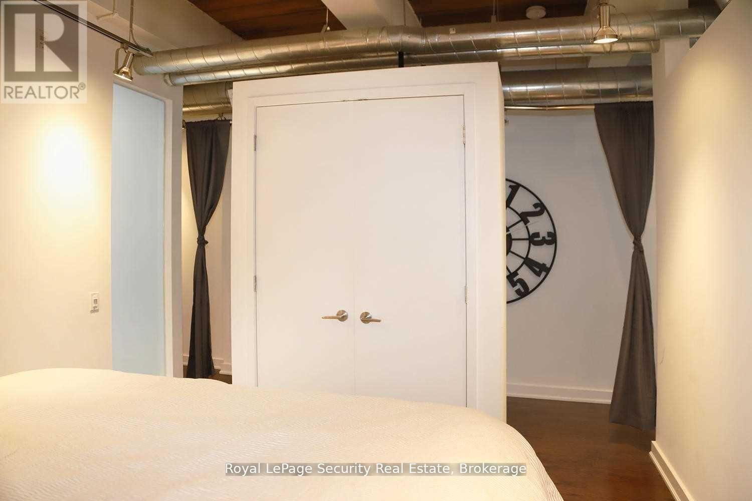 208 - 43 Hanna Avenue Property Photo 15