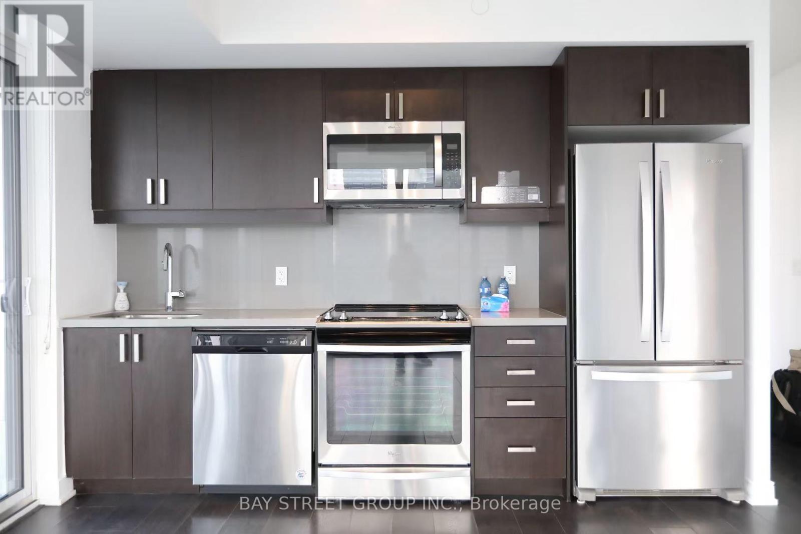 3004 - 50 Wellesley Street E Property Photo 4