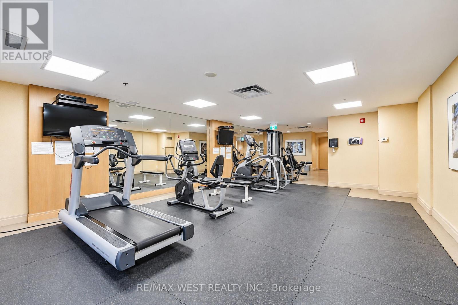 1211 - 736 Spadina Avenue Property Photo 10