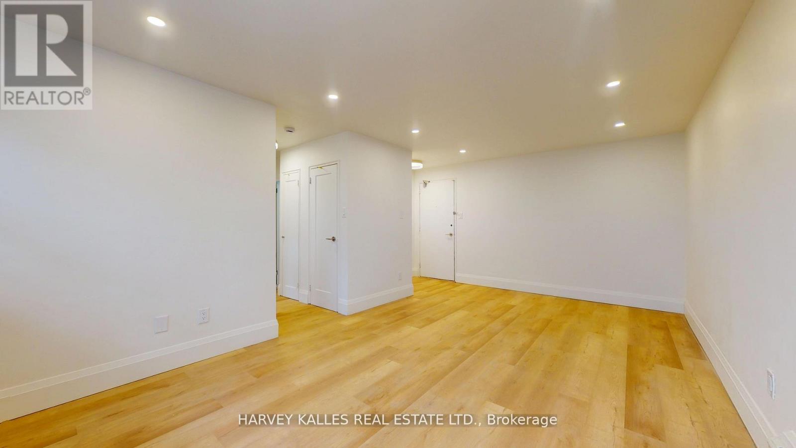 13 - 1 Marquette Avenue Property Photo 4
