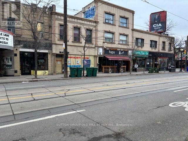 604 College Street Property Photo 1
