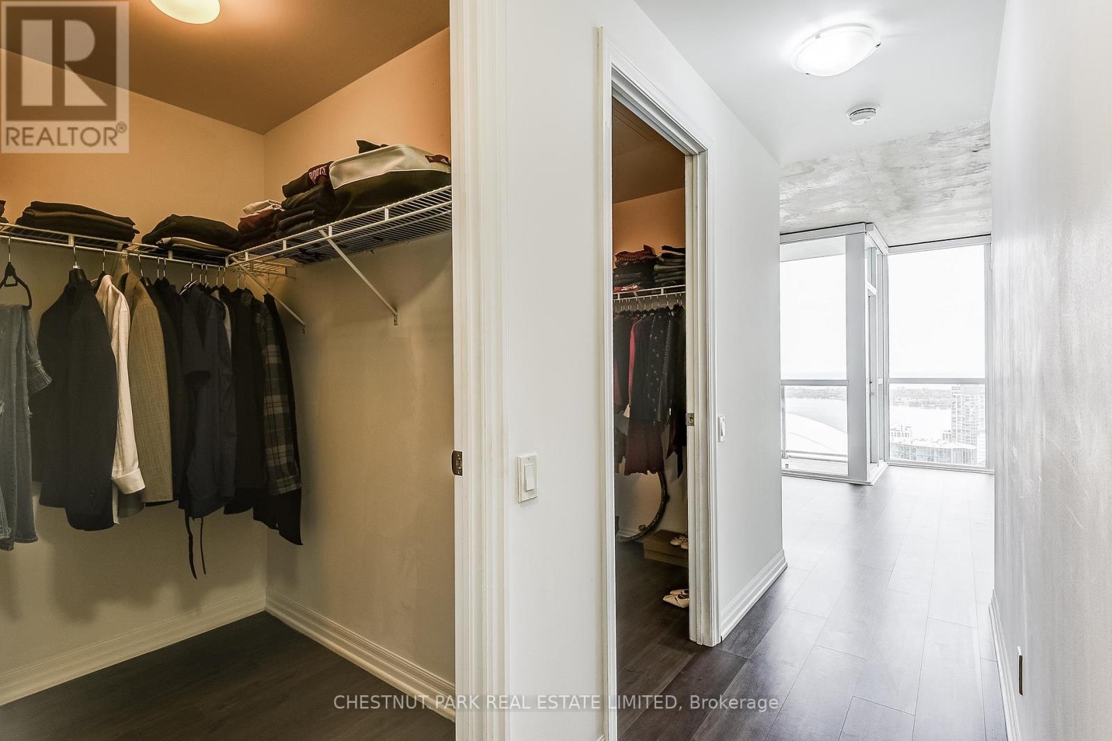 4005 - 88 Blue Jays Way Property Photo 15