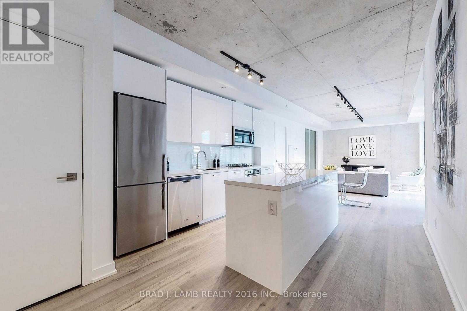 521 - 55 Ontario Street Property Photo 9