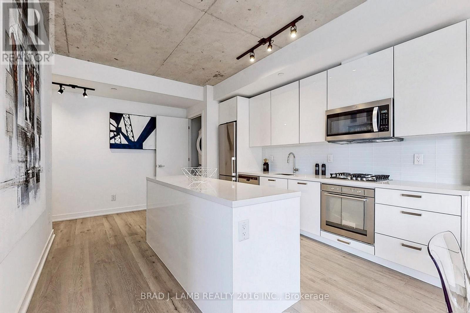 521 - 55 Ontario Street Property Photo 11
