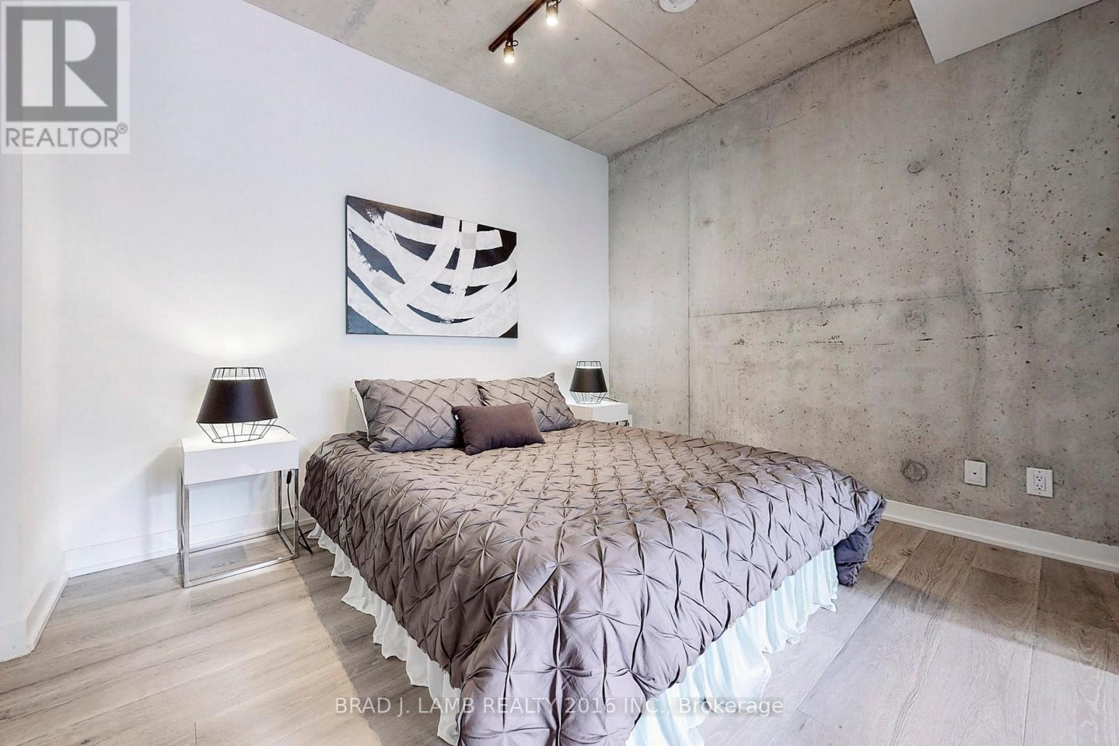 521 - 55 Ontario Street Property Photo 22
