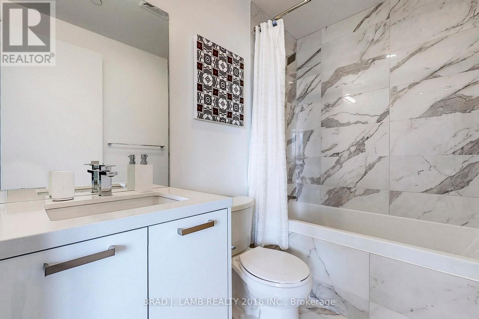 521 - 55 Ontario Street Property Photo 25