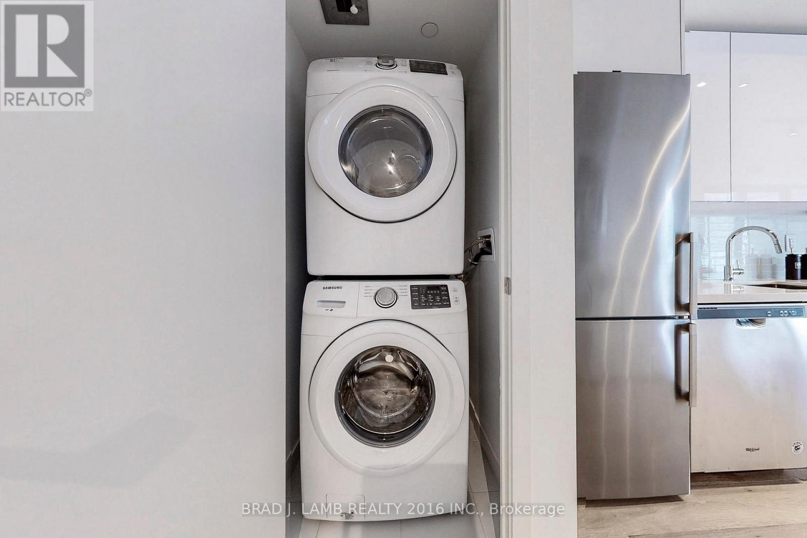 521 - 55 Ontario Street Property Photo 26