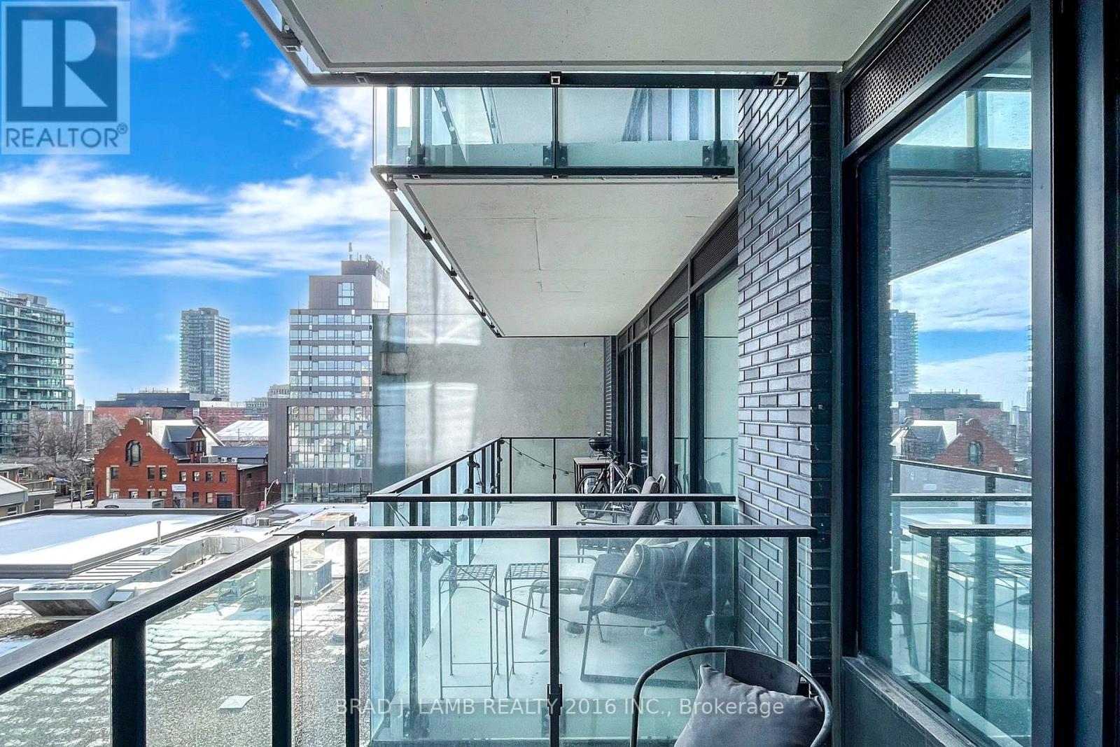 521 - 55 Ontario Street Property Photo 29