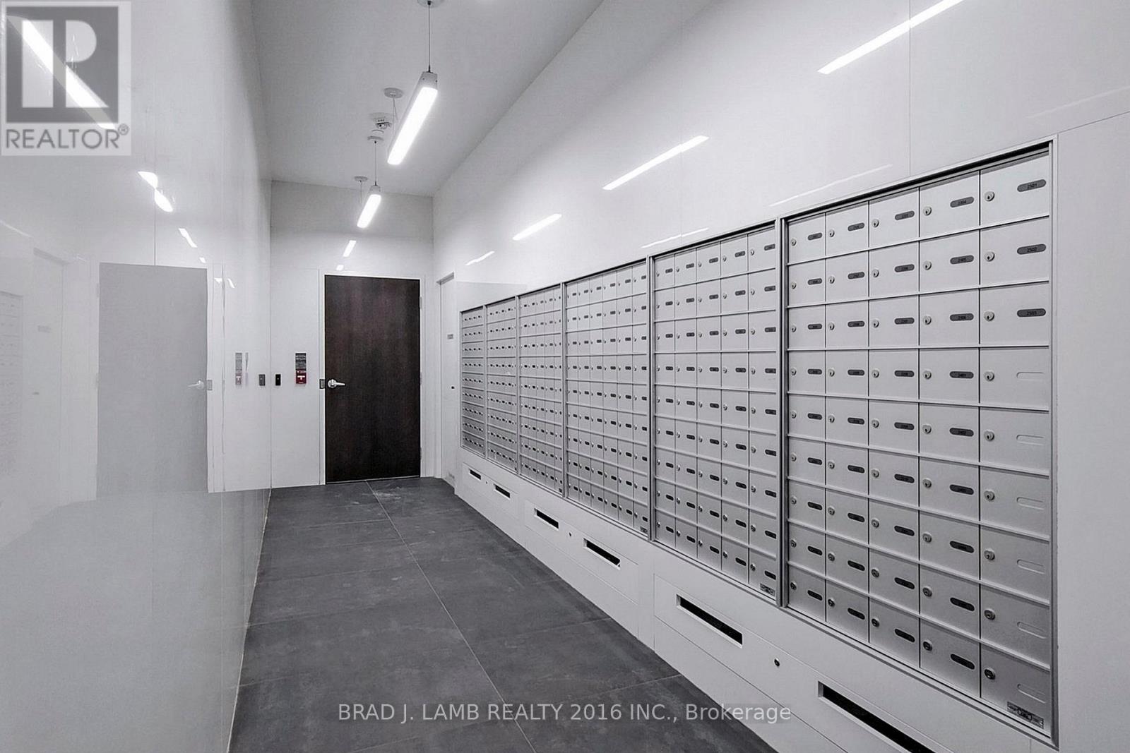 521 - 55 Ontario Street Property Photo 35