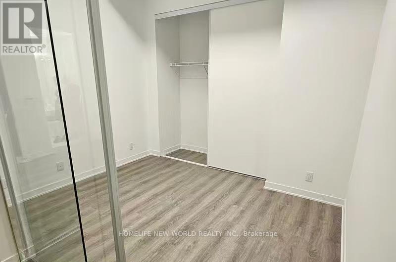 802 - 180 Front Street E Property Photo 8