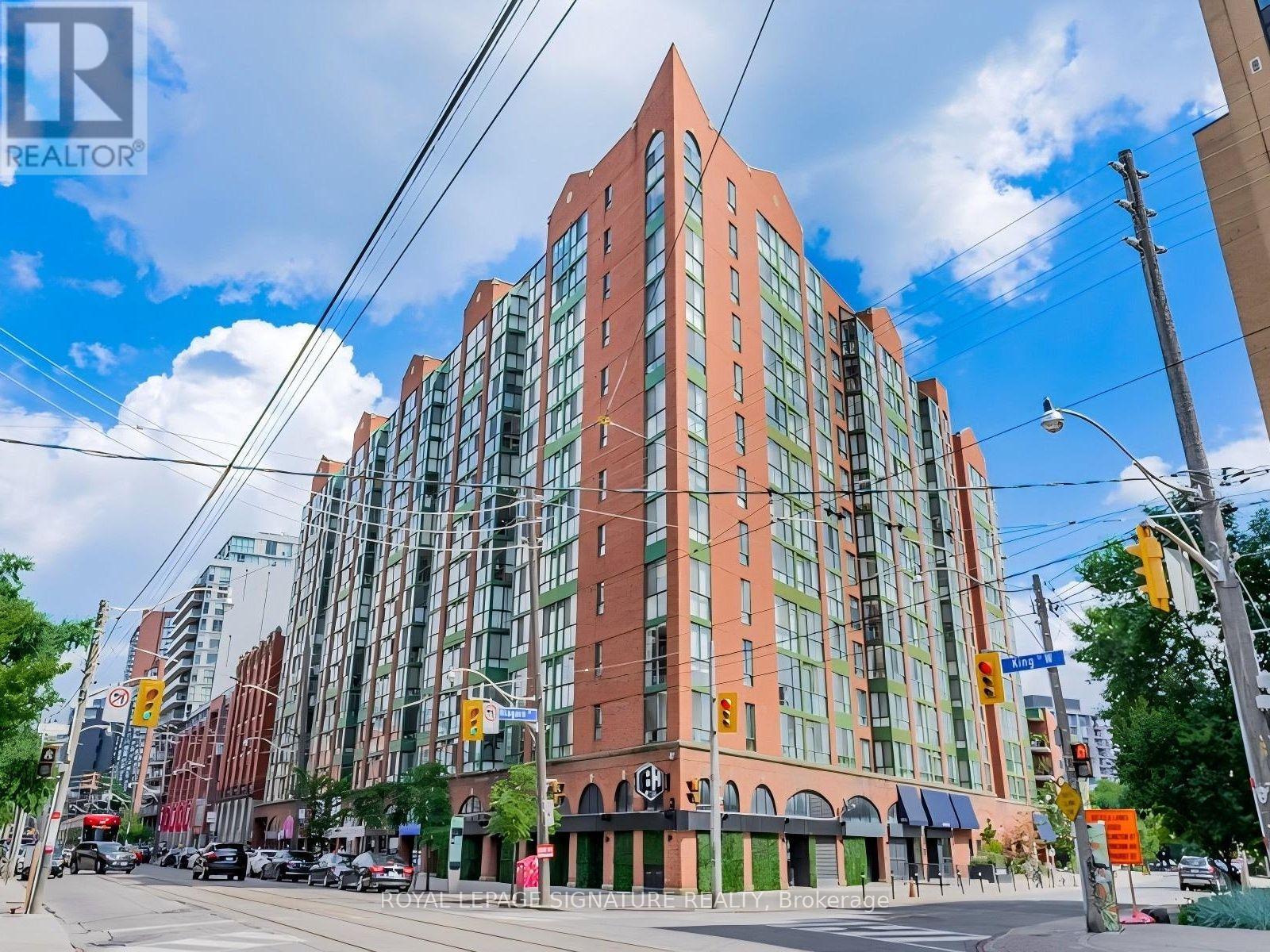 627 - 801 King Street W Property Photo 1