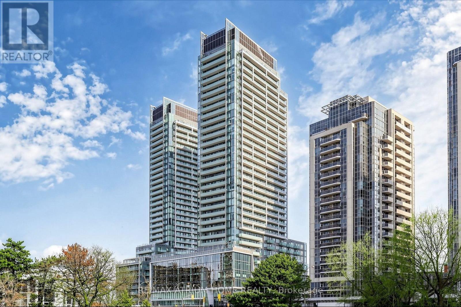 800-810 - 5801 YONGE STREET