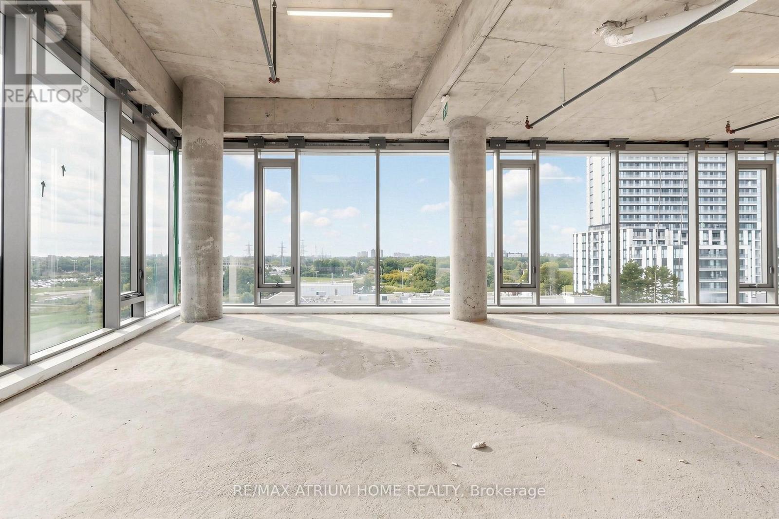 800-810 - 5801 Yonge Street Property Photo 6