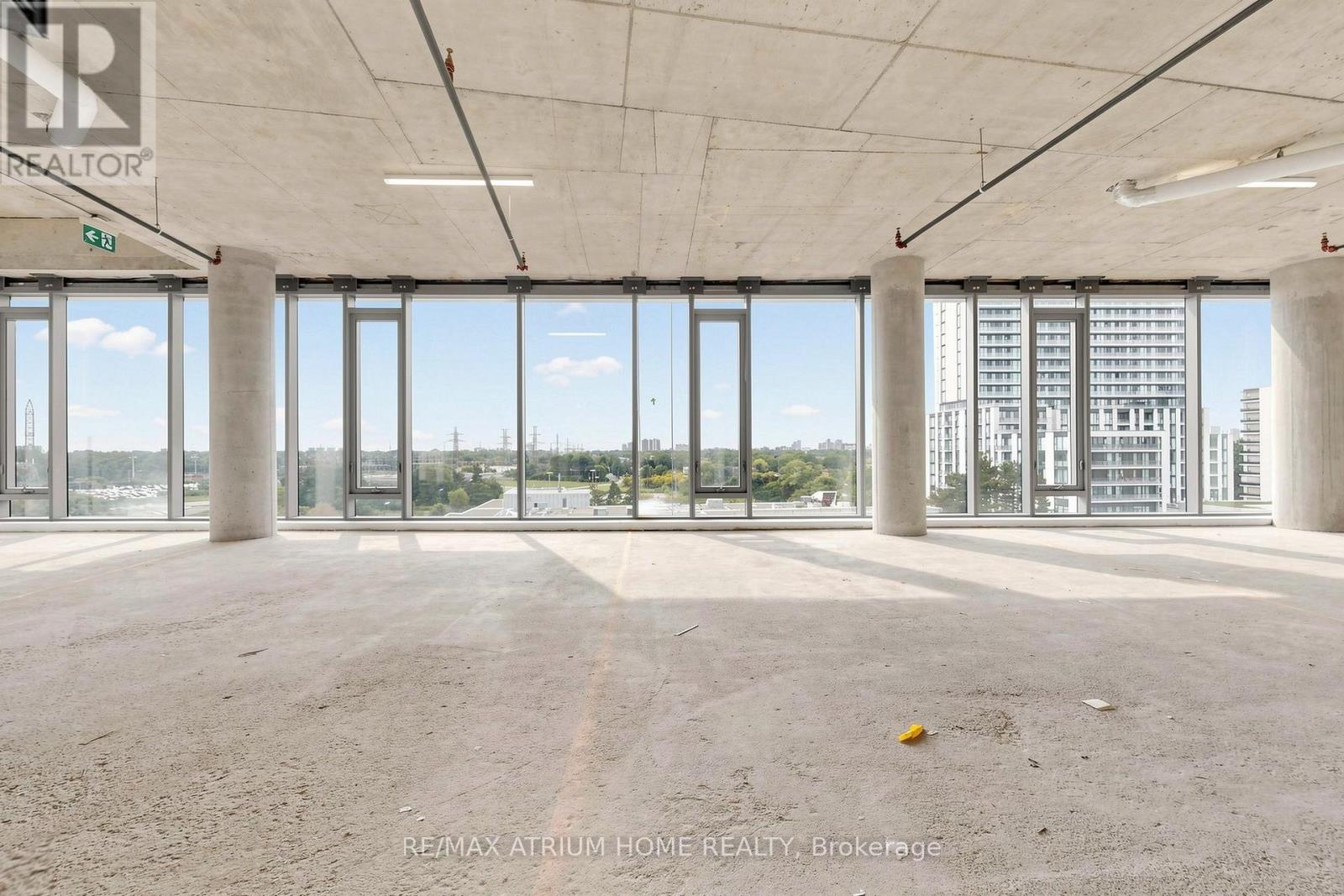 800-810 - 5801 Yonge Street Property Photo 12