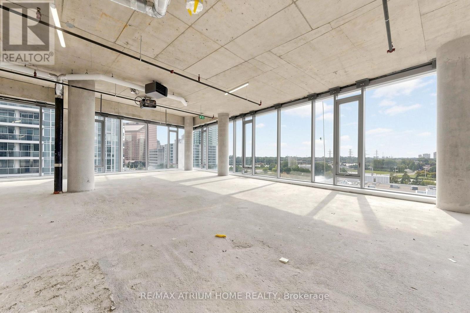 800-810 - 5801 Yonge Street Property Photo 15