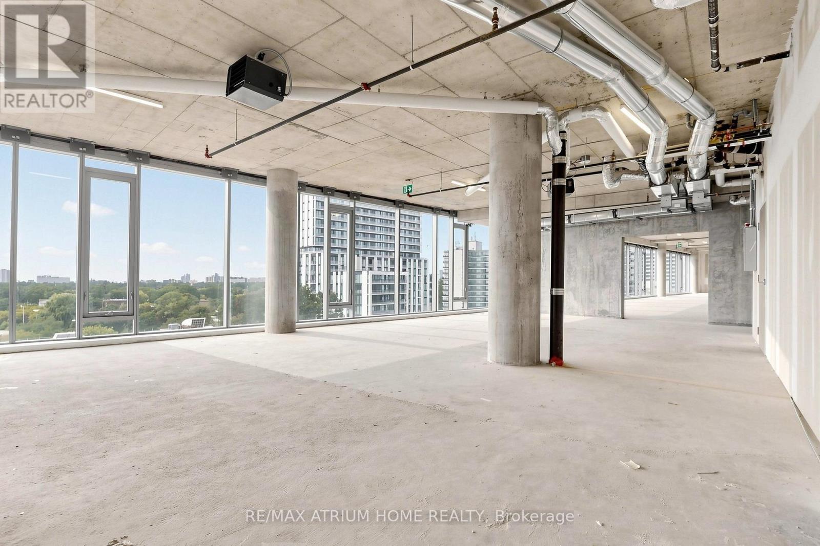 800-810 - 5801 Yonge Street Property Photo 17