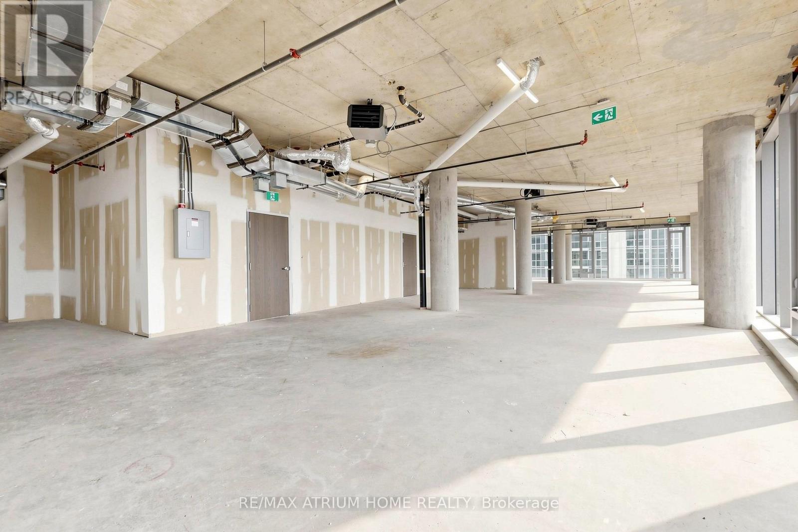 800-810 - 5801 Yonge Street Property Photo 25