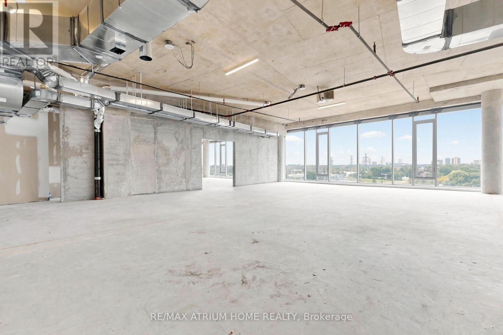 800-810 - 5801 Yonge Street Property Photo 32