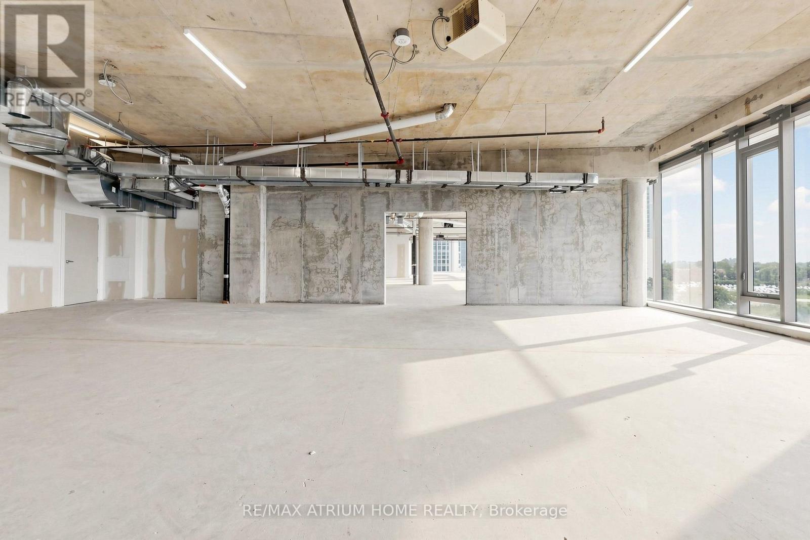 800-810 - 5801 Yonge Street Property Photo 35