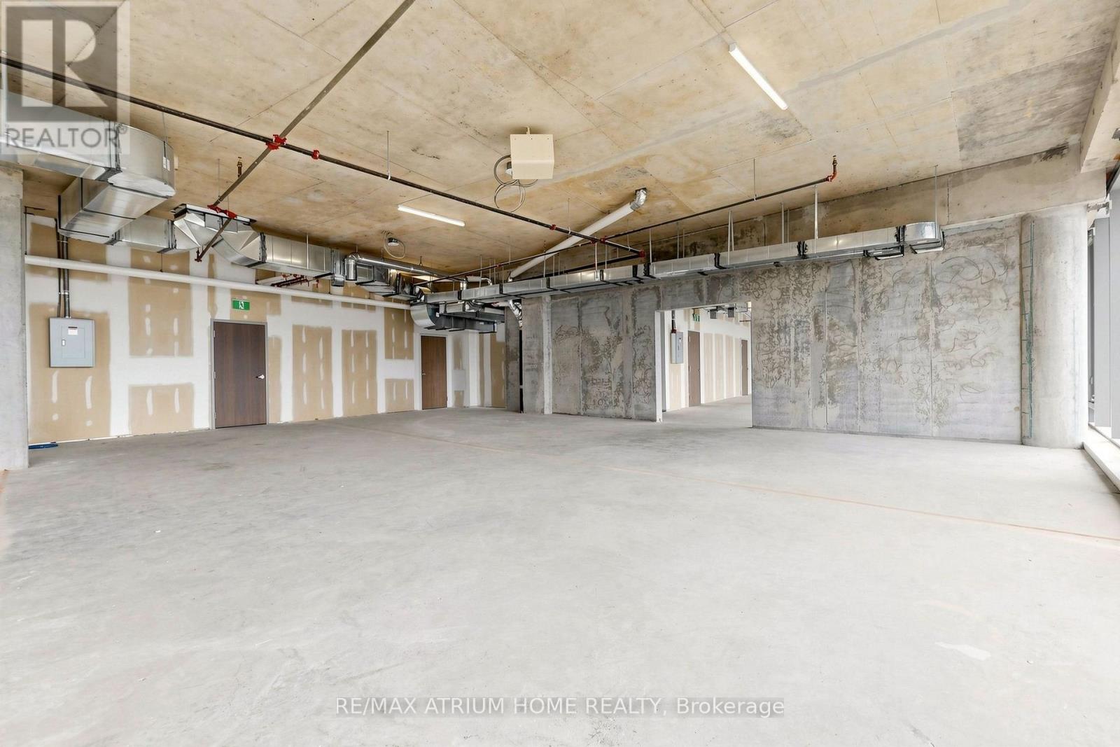 800-810 - 5801 Yonge Street Property Photo 36